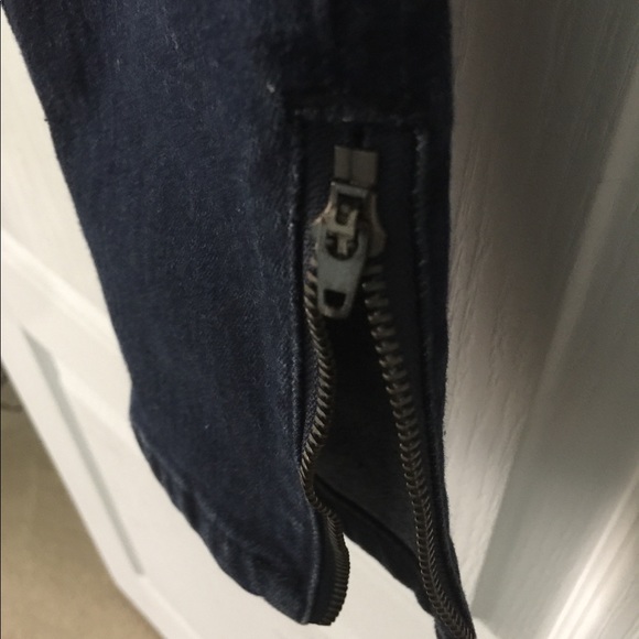 Jeans - Picture 2 of 4